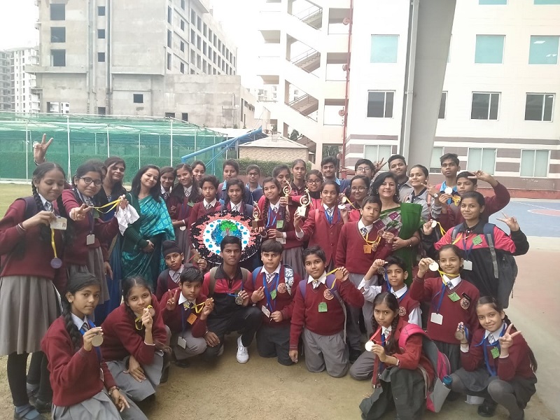 PRIZE DISTRIBUTION AT CULTURAL EVENTS OF RAM SWAROOP AND G.D. GOENKA PUBLIC SCHOOL